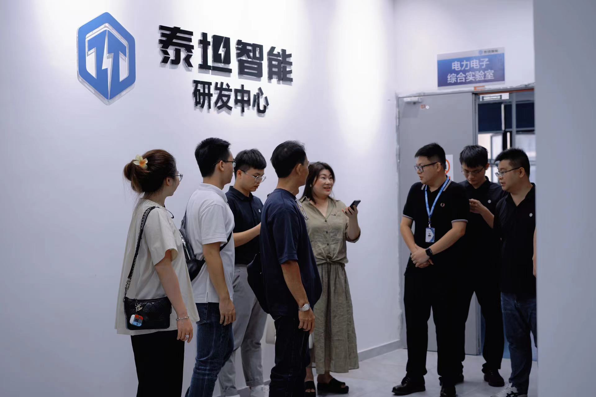 客戶參觀研發(fā)中心