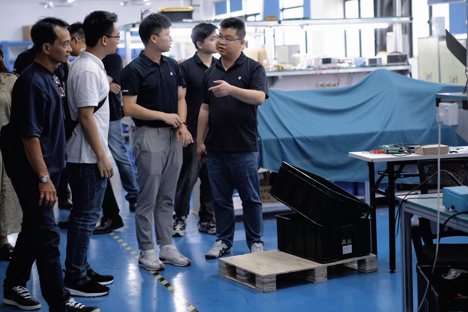 陳總介紹實驗室1